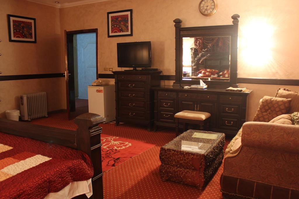جدة Royal Hotel Suites الغرفة الصورة